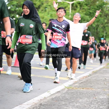 Runner Photo 4161775
