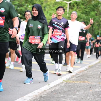 Runner Photo 4161776