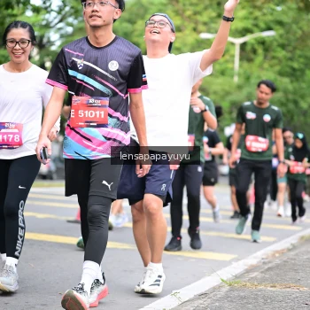 Runner Photo 4161777