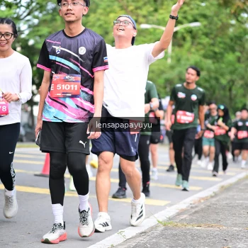 Runner Photo 4161780