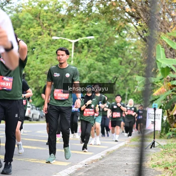 Runner Photo 4161782