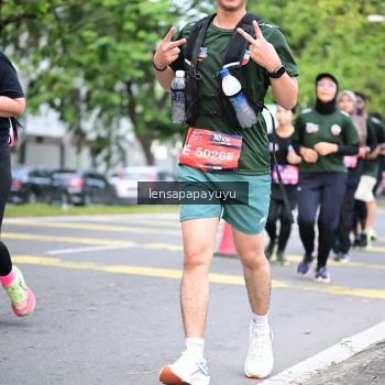 Runner Photo 4161793