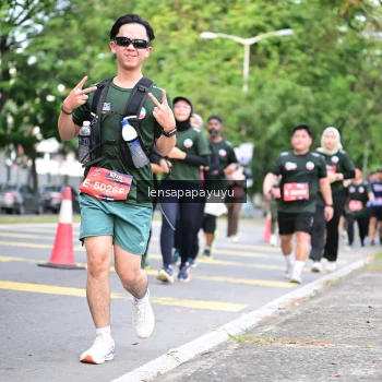 Runner Photo 4161794