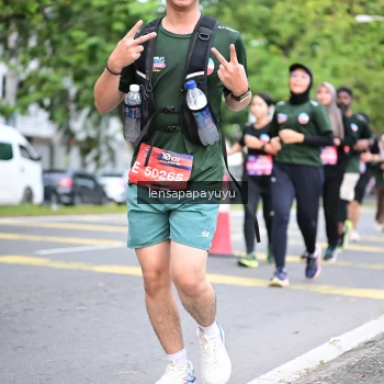 Runner Photo 4161796