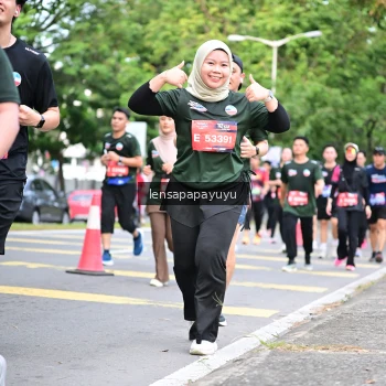 Runner Photo 4161802
