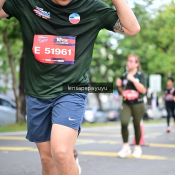 Runner Photo 4161809