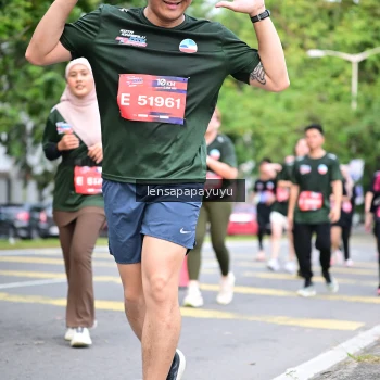 Runner Photo 4161813