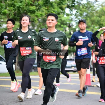 Runner Photo 4161815