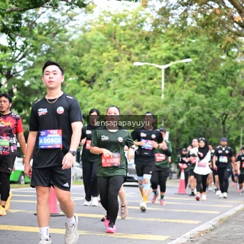 Runner Photo 4161830