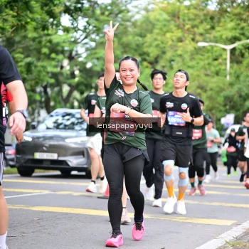 Runner Photo 4161833
