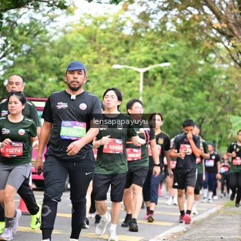Runner Photo 4161857