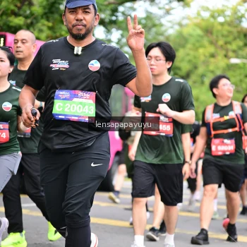Runner Photo 4161859
