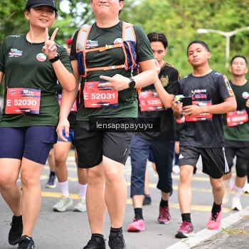 Runner Photo 4161864