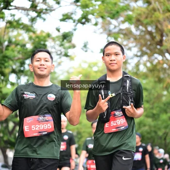 Runner Photo 4161875