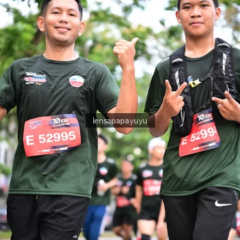 Runner Photo 4161878