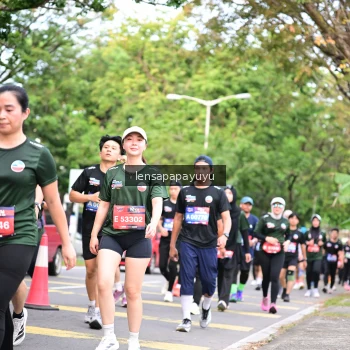 Runner Photo 4161879