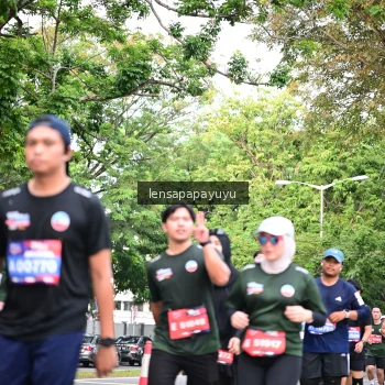Runner Photo 4161893
