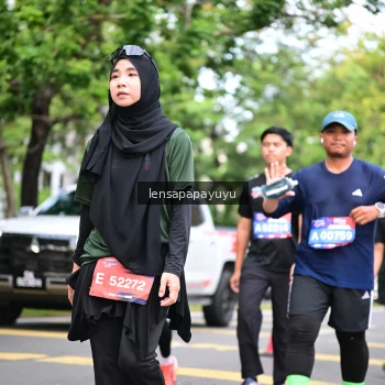 Runner Photo 4161896