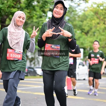 Runner Photo 4161900