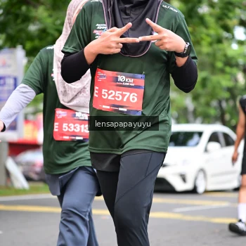 Runner Photo 4161905