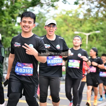 Runner Photo 4161912