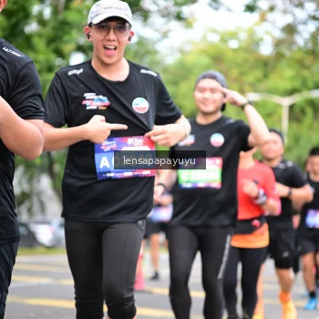 Runner Photo 4161914