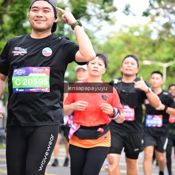 Runner Photo 4161918