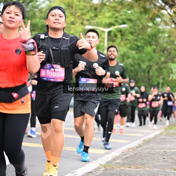 Runner Photo 4161921