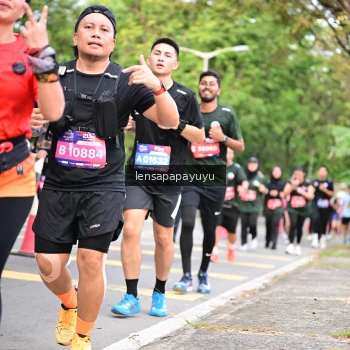 Runner Photo 4161926