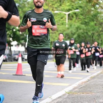 Runner Photo 4161929