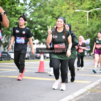 Runner Photo 4161945