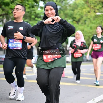Runner Photo 4161948