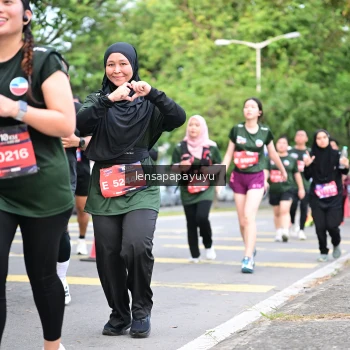Runner Photo 4161949