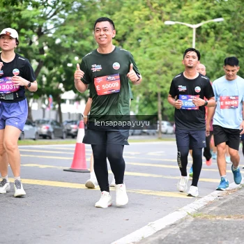 Runner Photo 4161965