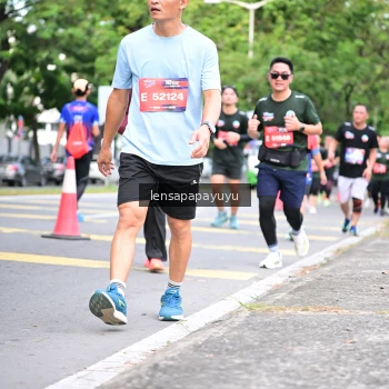 Runner Photo 4161975
