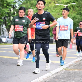 Runner Photo 4161976