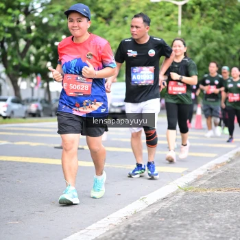 Runner Photo 4161983