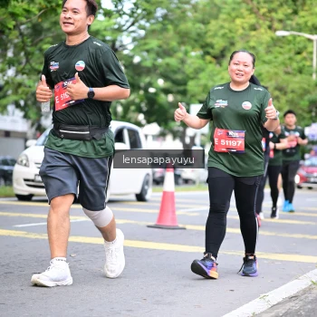 Runner Photo 4161996