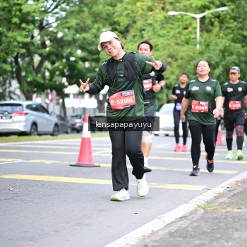 Runner Photo 4161997