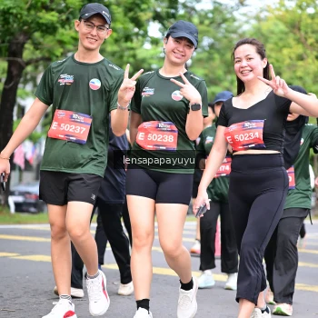 Runner Photo 4162035
