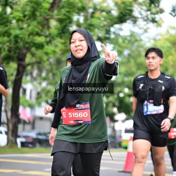 Runner Photo 4162042