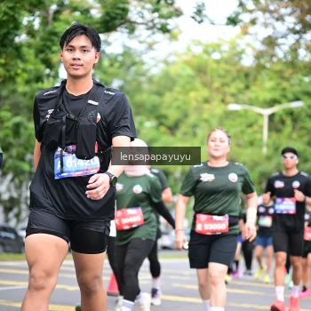 Runner Photo 4162045