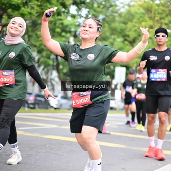 Runner Photo 4162054