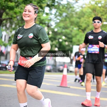 Runner Photo 4162056
