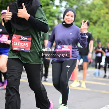 Runner Photo 4162060