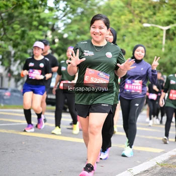 Runner Photo 4162062