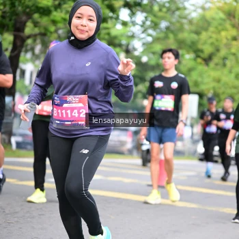Runner Photo 4162063