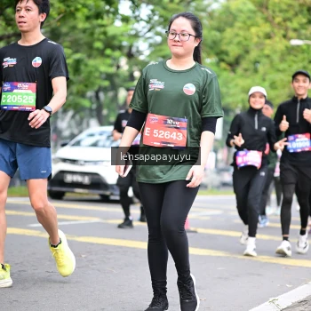 Runner Photo 4162070