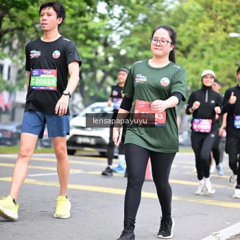 Runner Photo 4162073