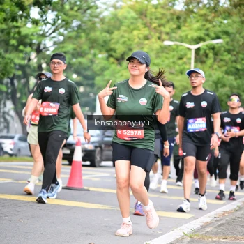 Runner Photo 4162078